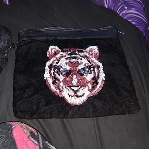 Black velvet tiger sequence bag
